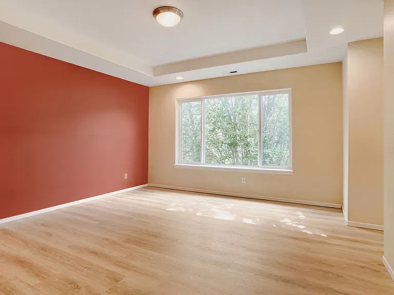 547 NE 61st Pl — Photo 14