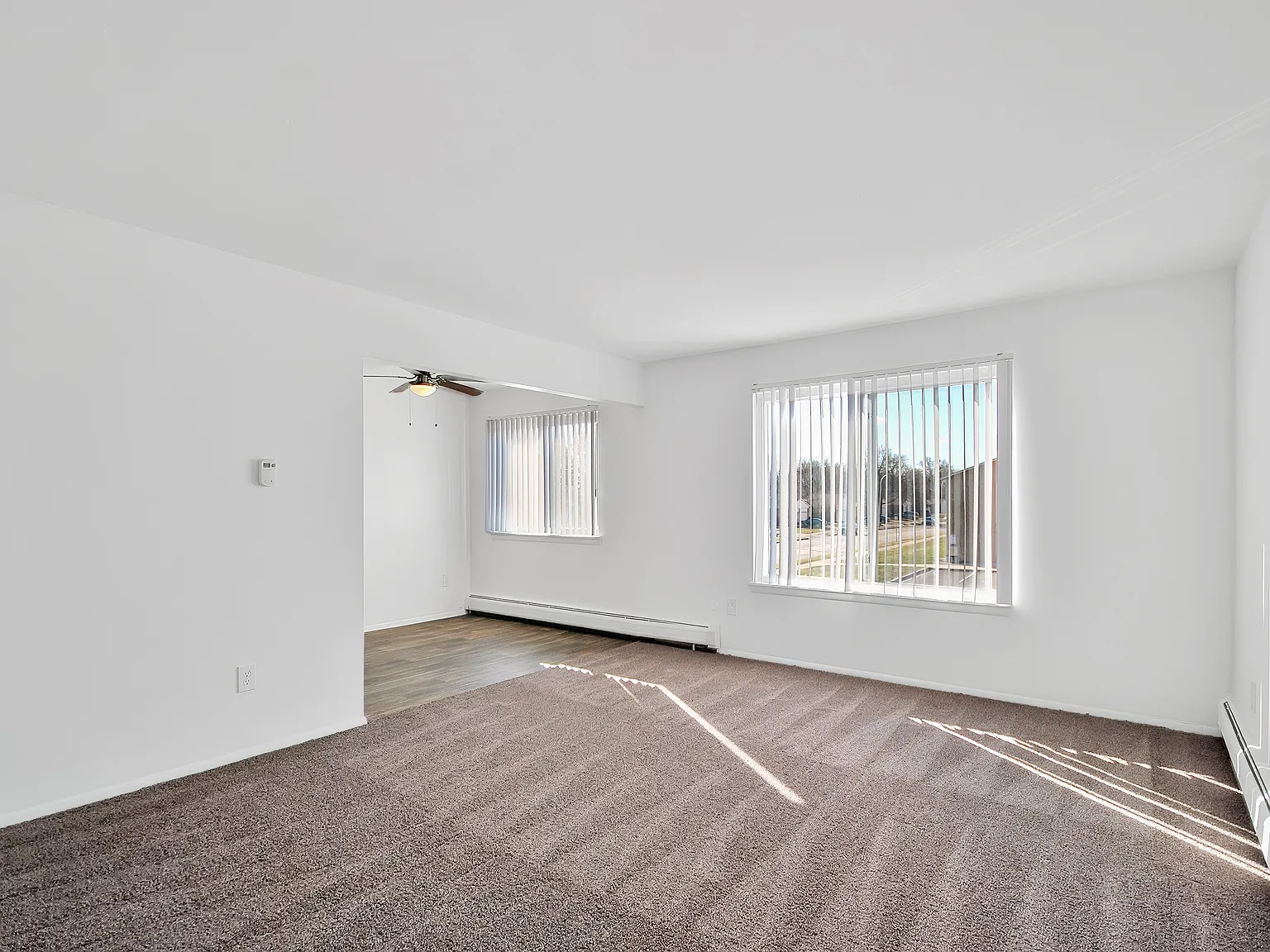 Huntington Club Apartments — Photo 2