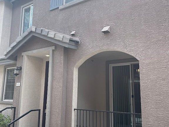 2nd image of 25 Barbara Ln #61