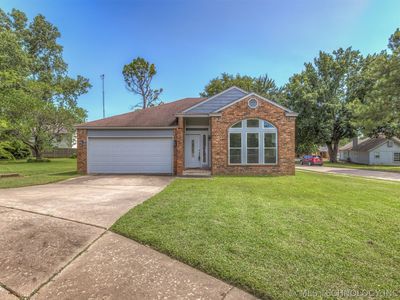 1302 W 112th Pl S, Jenks, OK, 74037