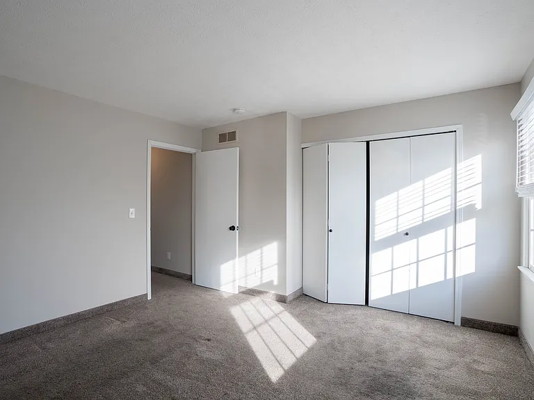 Pinnacle Townhomes — Photo 16