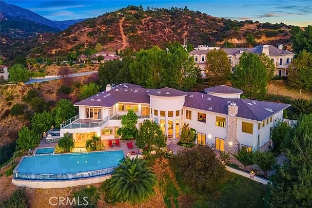1st image of 387 Torrey Pines Dr