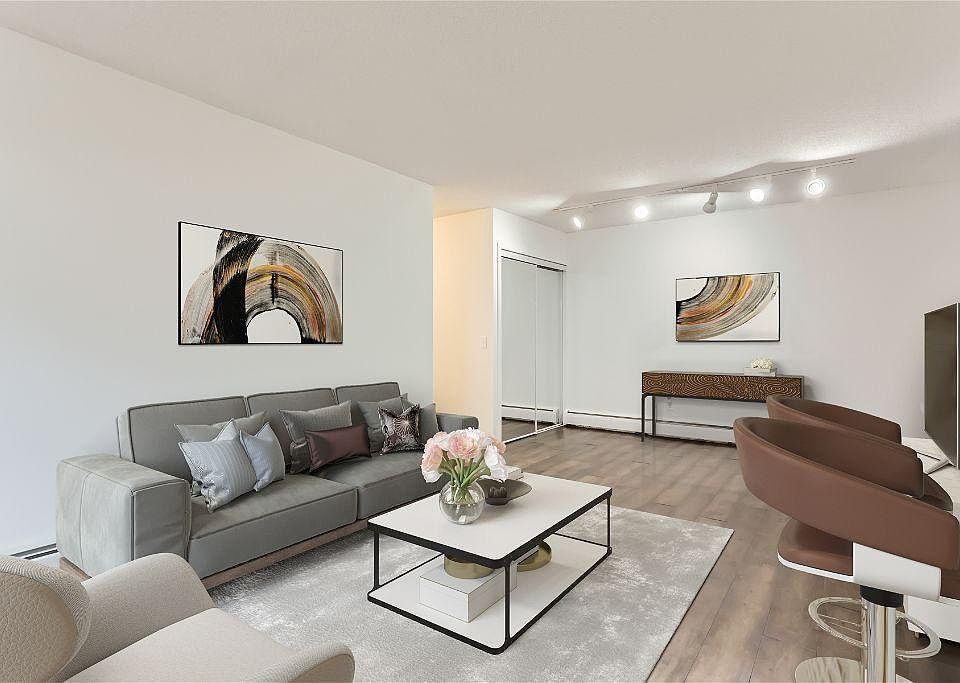 1st image of 1331 W 82nd St APT A