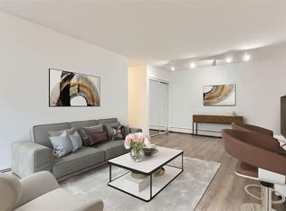 1331 W 82nd St APT A, Minneapolis, MN 55420