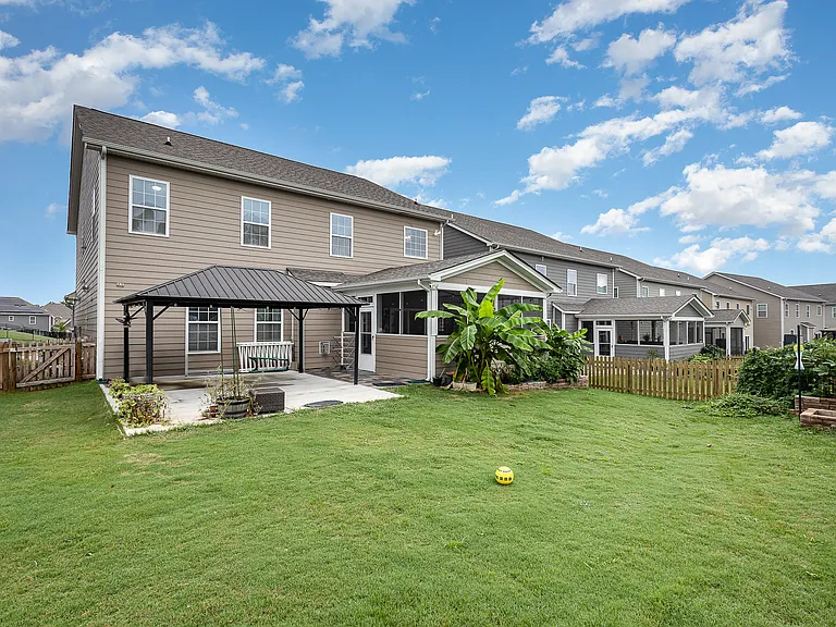 11231 Streamwood Ln NW — Photo 32