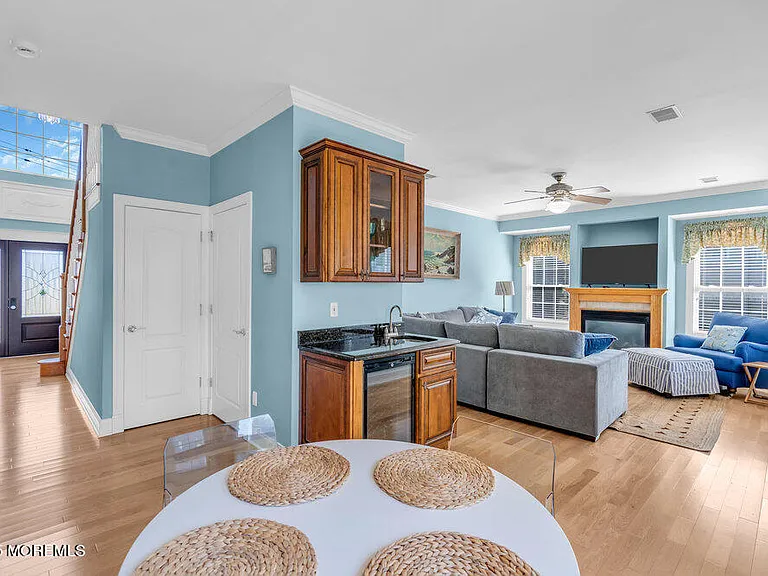419 Central Ave — Photo 17