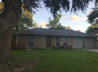 9615 Weatherwood Dr, Houston, TX 77080