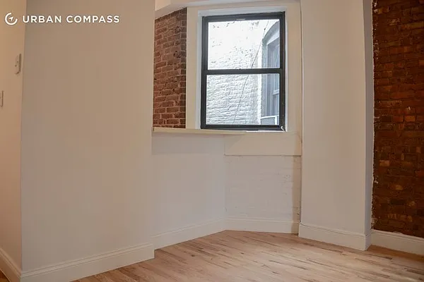 Rented by Compass | media 25