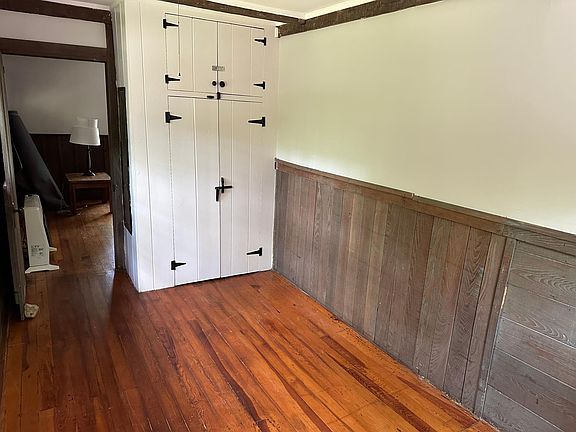 5th image of 122 Summer Place Ln