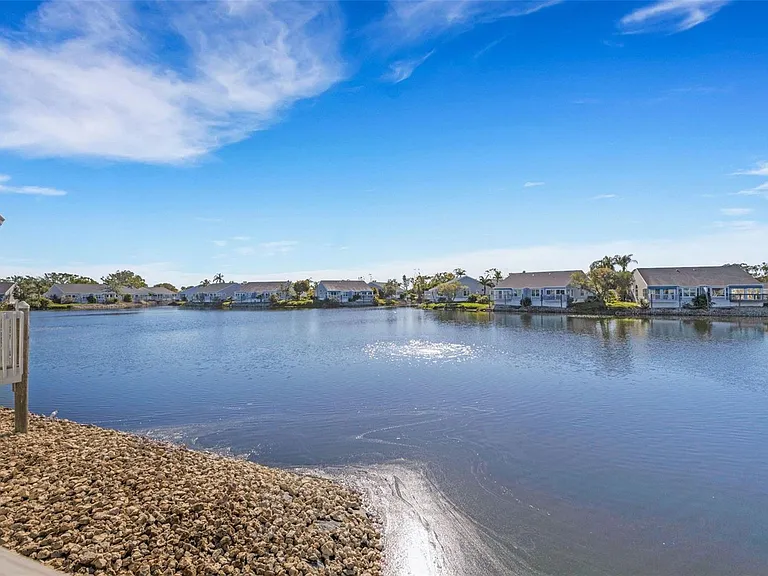 1233 Spoonbill Landings Cir — Photo 31