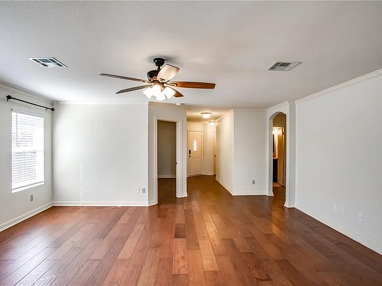 122 Quail Hollow Dr — Photo 6