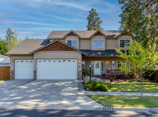 2229 SE Pilatus Ln, Bend, OR 97702
