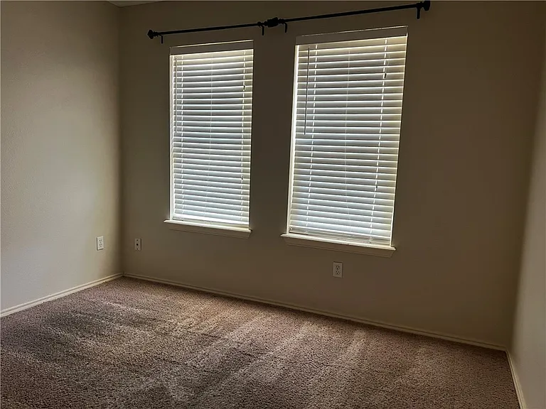 7845 Caribou Dr — Photo 4
