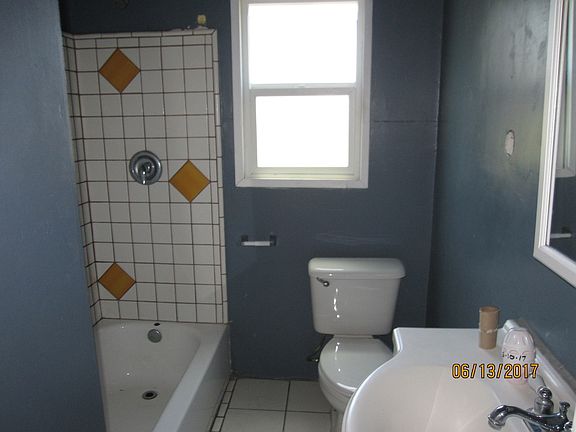 5th image of 5728-30 Winchester St