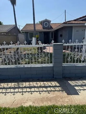 12123 Laurel Ave — Photo 1