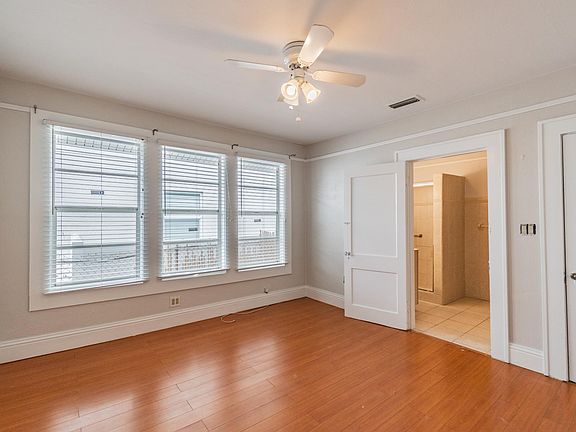 5th image of 2313 W Fig St
