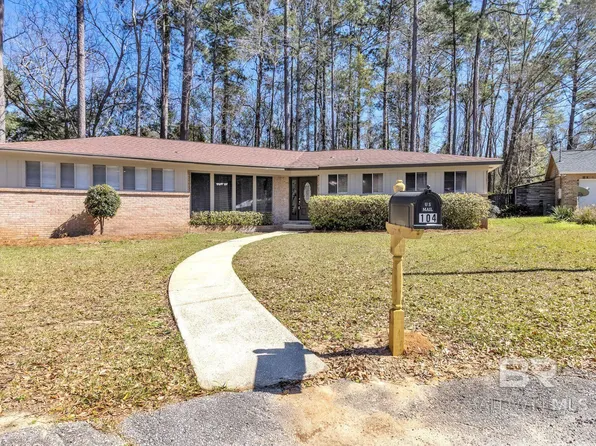 104 Diane Cir, Daphne, AL 36526