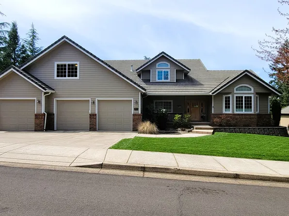 3023 Skyview Ln, Eugene, OR 97405