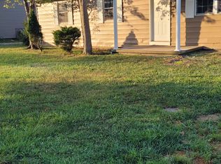 1204 E Poplar St, Davisville, WV 26142