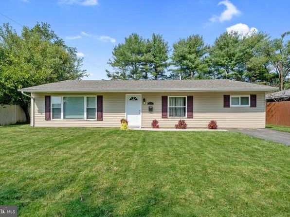 27 Chippendale Cir