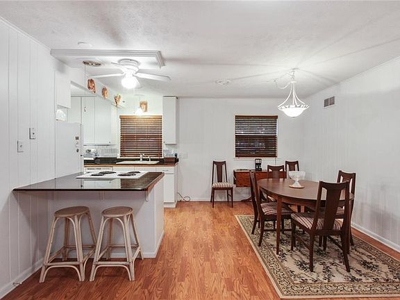 4th image of 763 University Dr