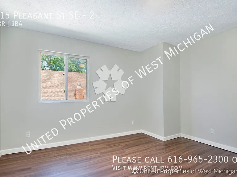 115 Pleasant St SE #2 — Photo 3