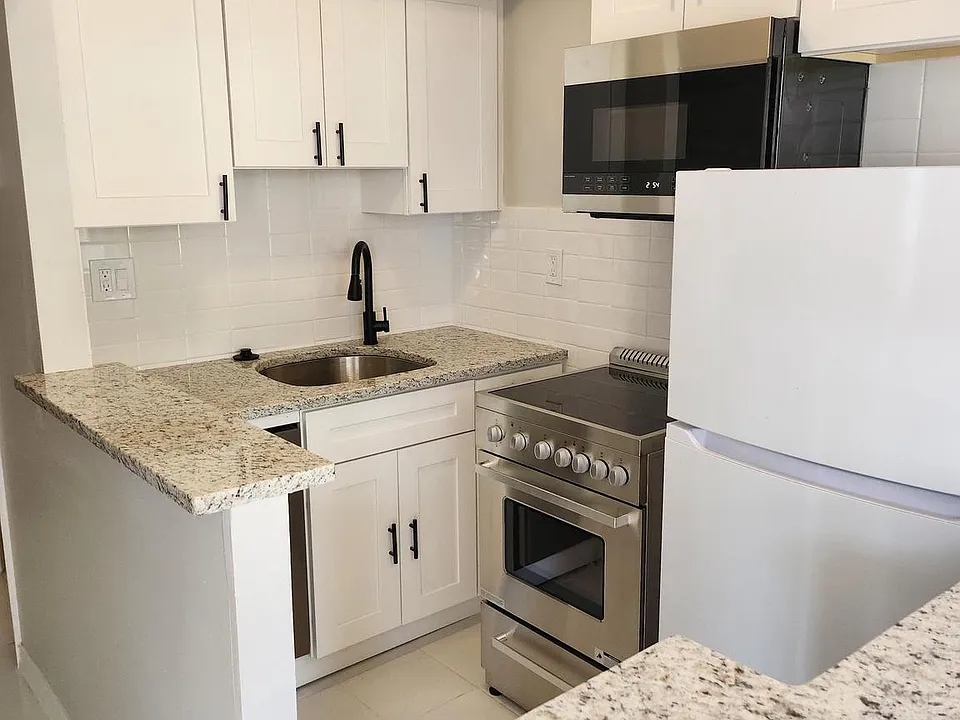 100 N 3rd St #4A