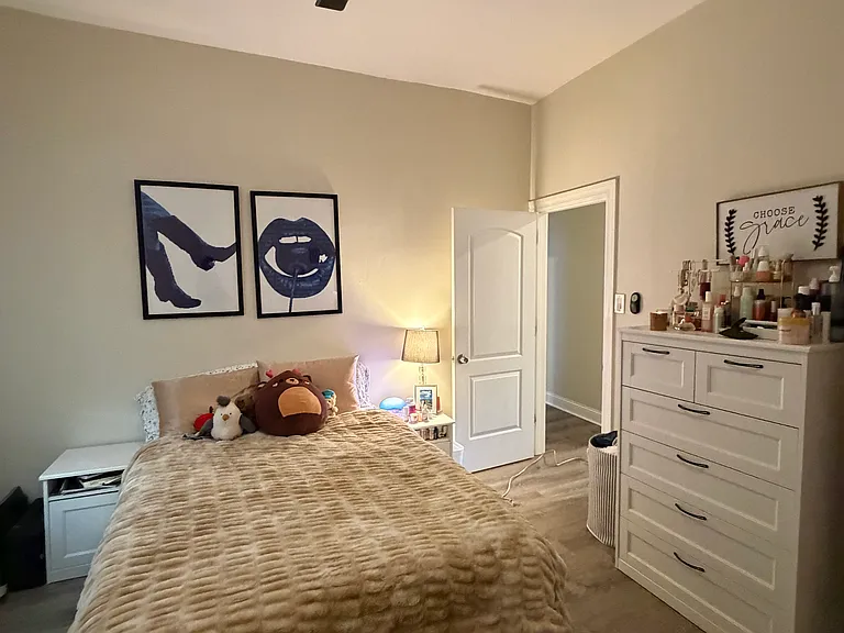 2905 N Mildred Ave — Photo 12