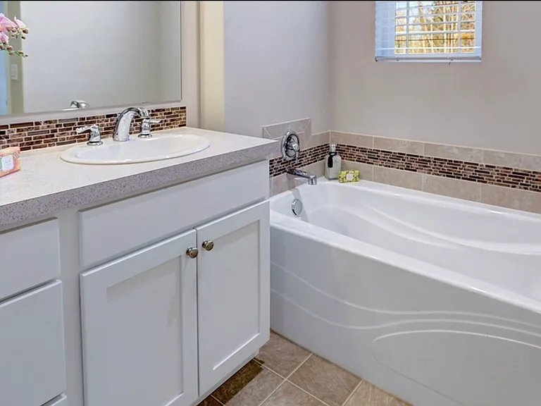 2624 197th Pl SW #A — Photo 10