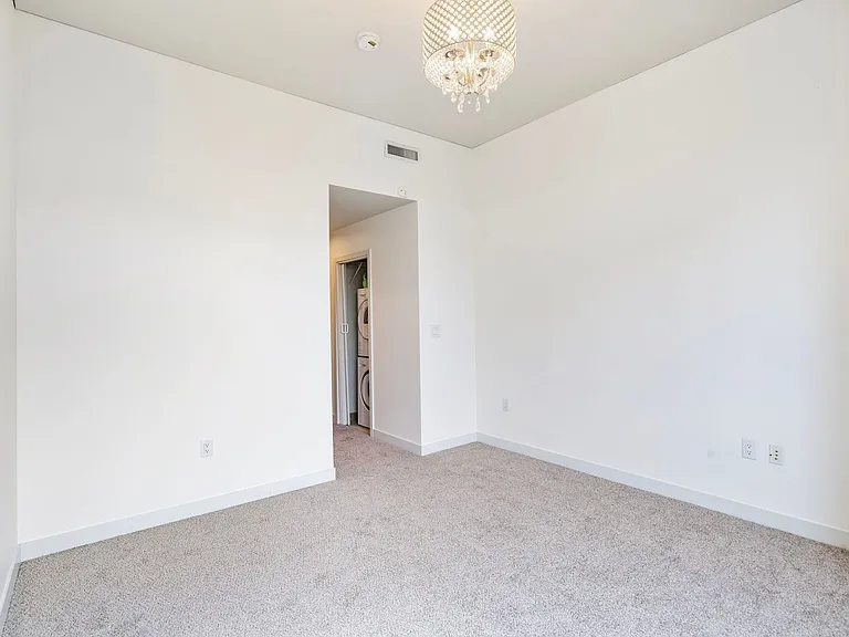 922 NW 11th Ave #509 — Photo 16