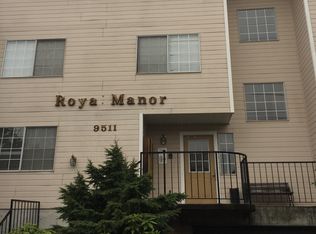 9511 Linden Ave N #2, Seattle, WA 98103