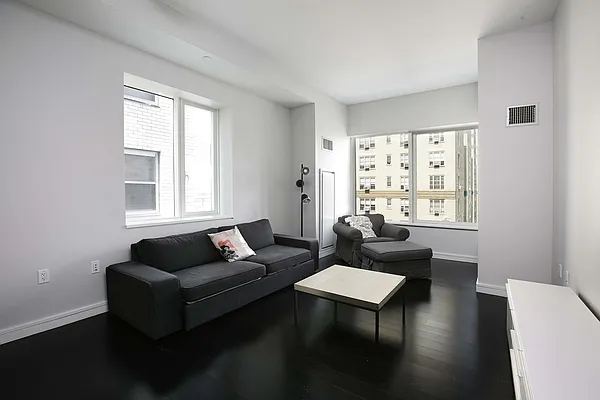 Rented by Compass | media 12