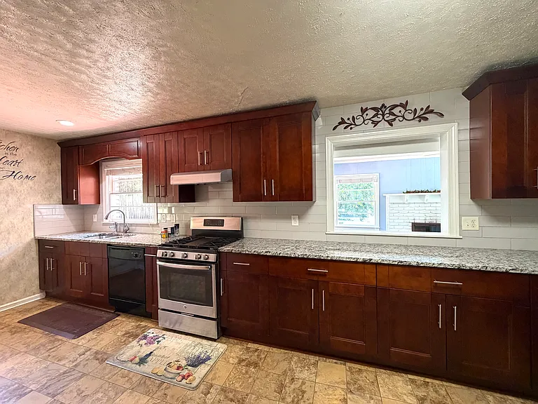 164 Osner Dr — Photo 17