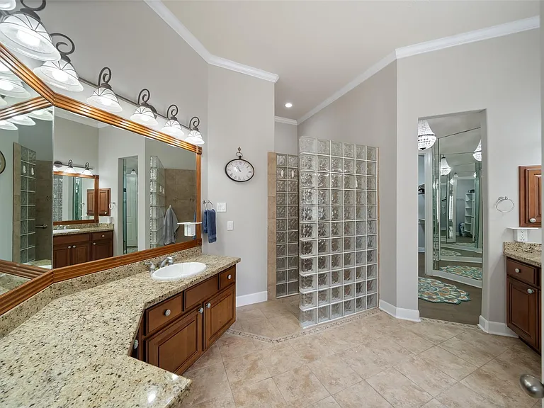 390 Wedgewood Dr — Photo 25