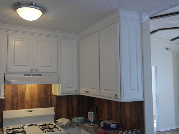 look at this crown molding