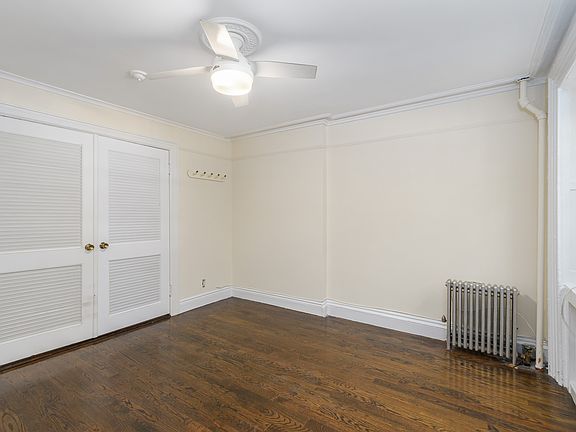 4th image of 160 President St