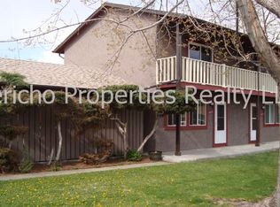 1867 Independence St, Lakewood, CO 80215