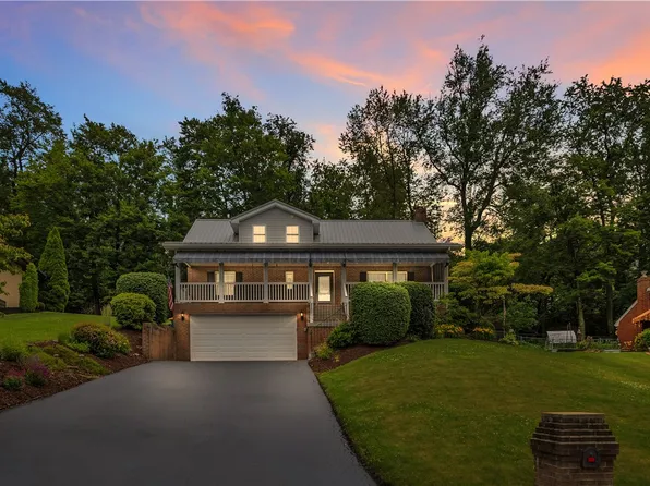 216 1/2 Robin Hood Dr, Irwin, PA 15642