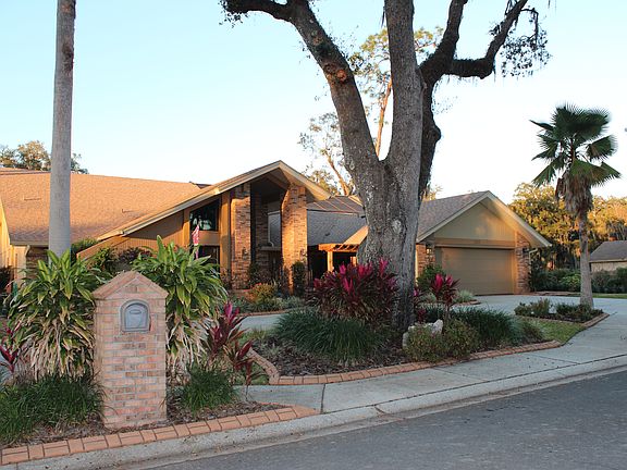 3rd image of 2102 Arbor Oaks Dr