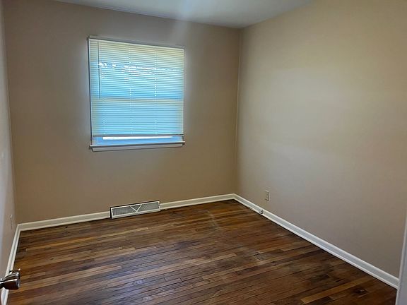 5th image of 5079 Byers Rd