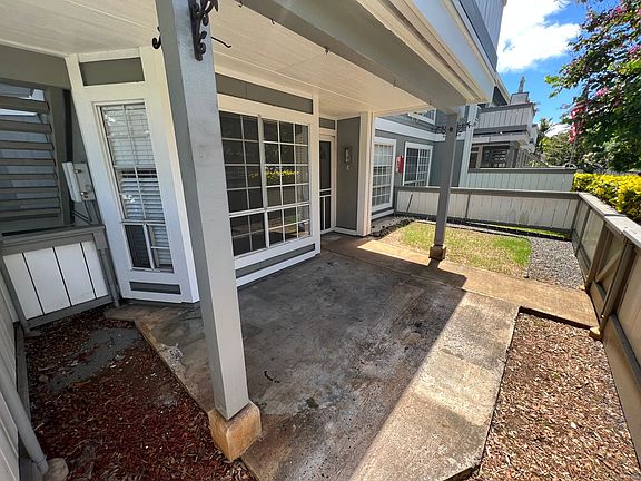 3rd image of 500 Mananai Pl #17