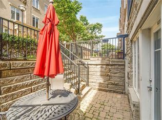 38 Western Battery Rd #632, Toronto, ON M6K 3N9