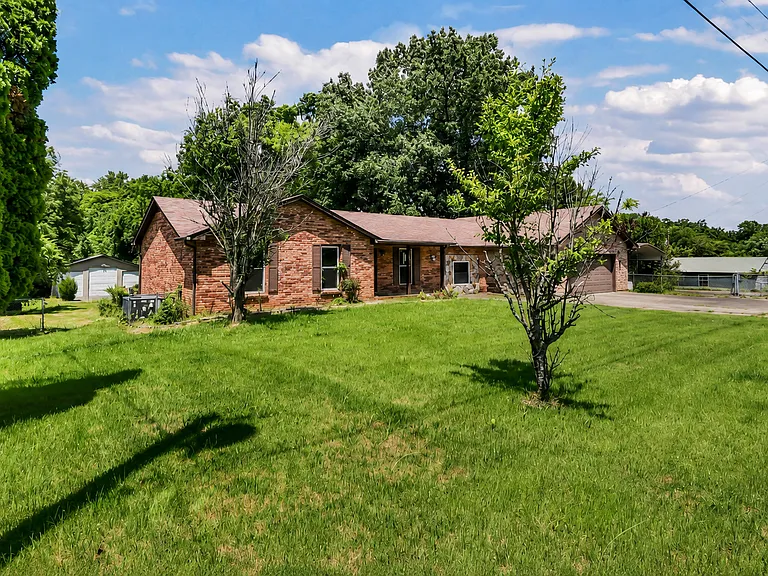 777 Helton Dr — Photo 27