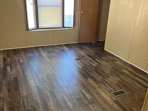 4th image of 1400 Pine Dr Lot 16