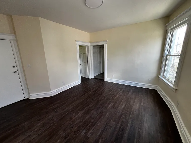 64 Eaton Pl #2 — Photo 16