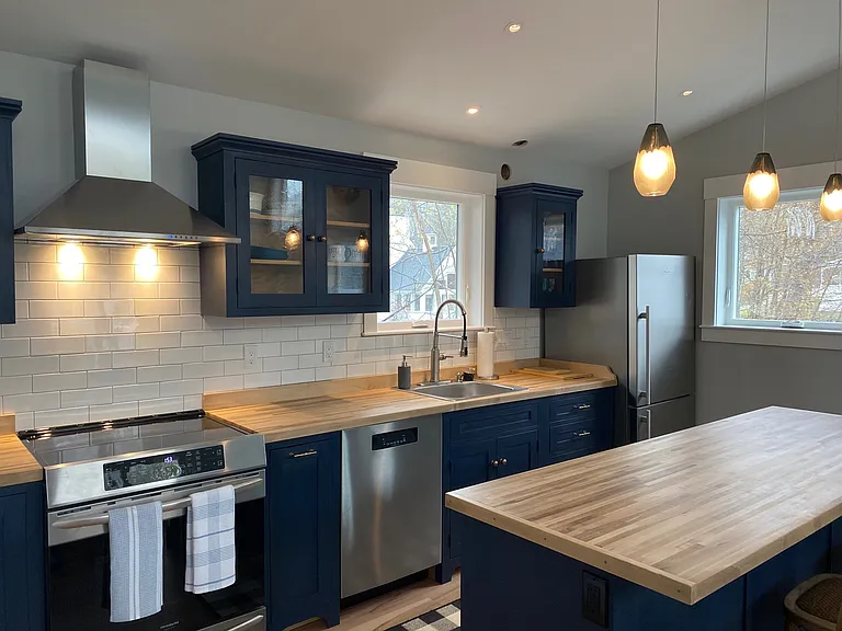 94 Berwick Rd — Photo 2