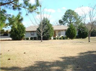 3324 S County Line Rd, Albany, GA 31705