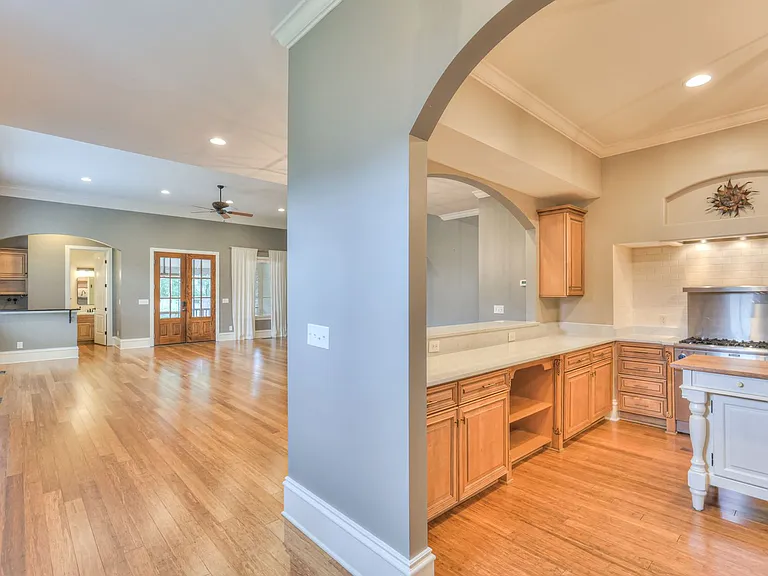 4100A Oriole Pl — Photo 6