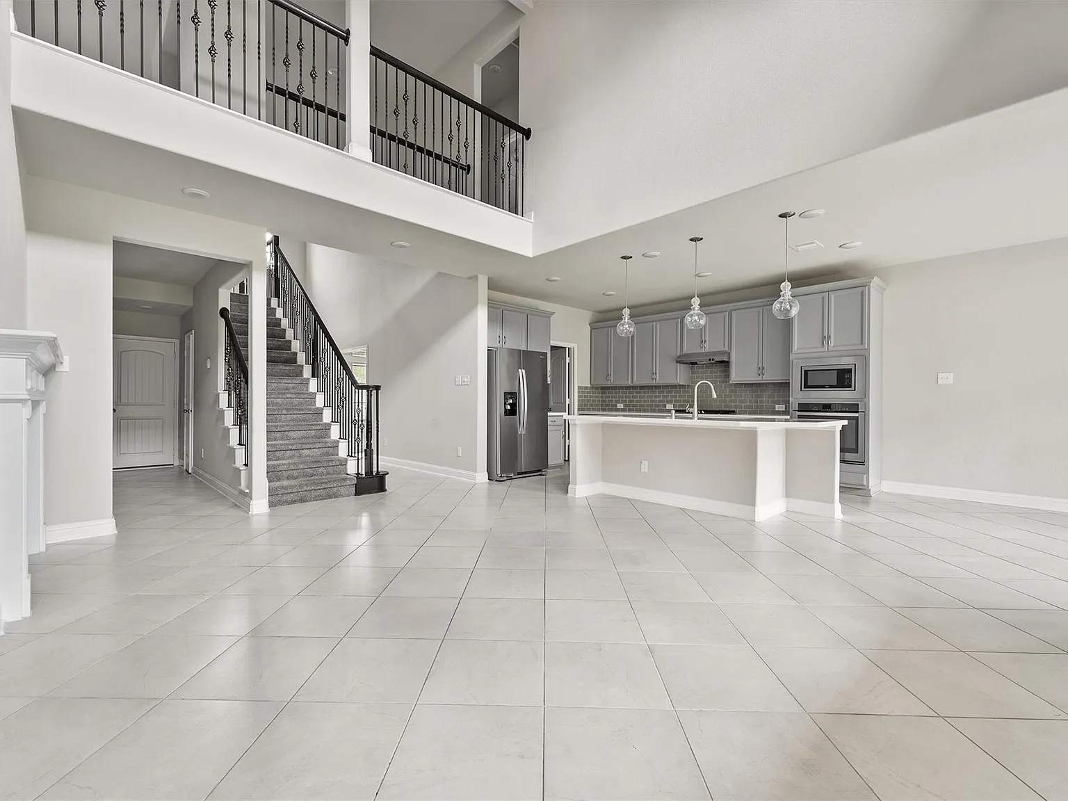 4 bed, 3.5 bath, 2778 sqft, $3,300 — Photo 4