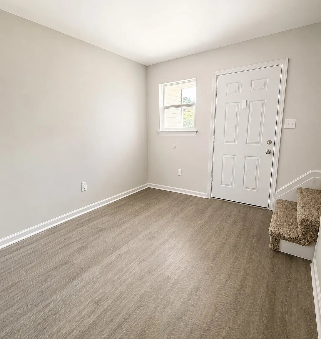 1 bed, 700 sqft, $1,199 — Photo 2